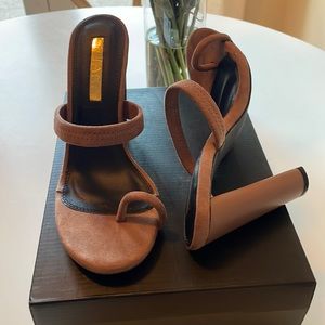 Toe strap brown suede heels